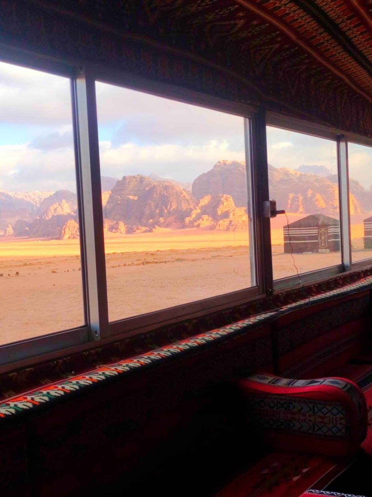 Bed and Breakfast Joy Of Life Wadi Rum Exterior foto