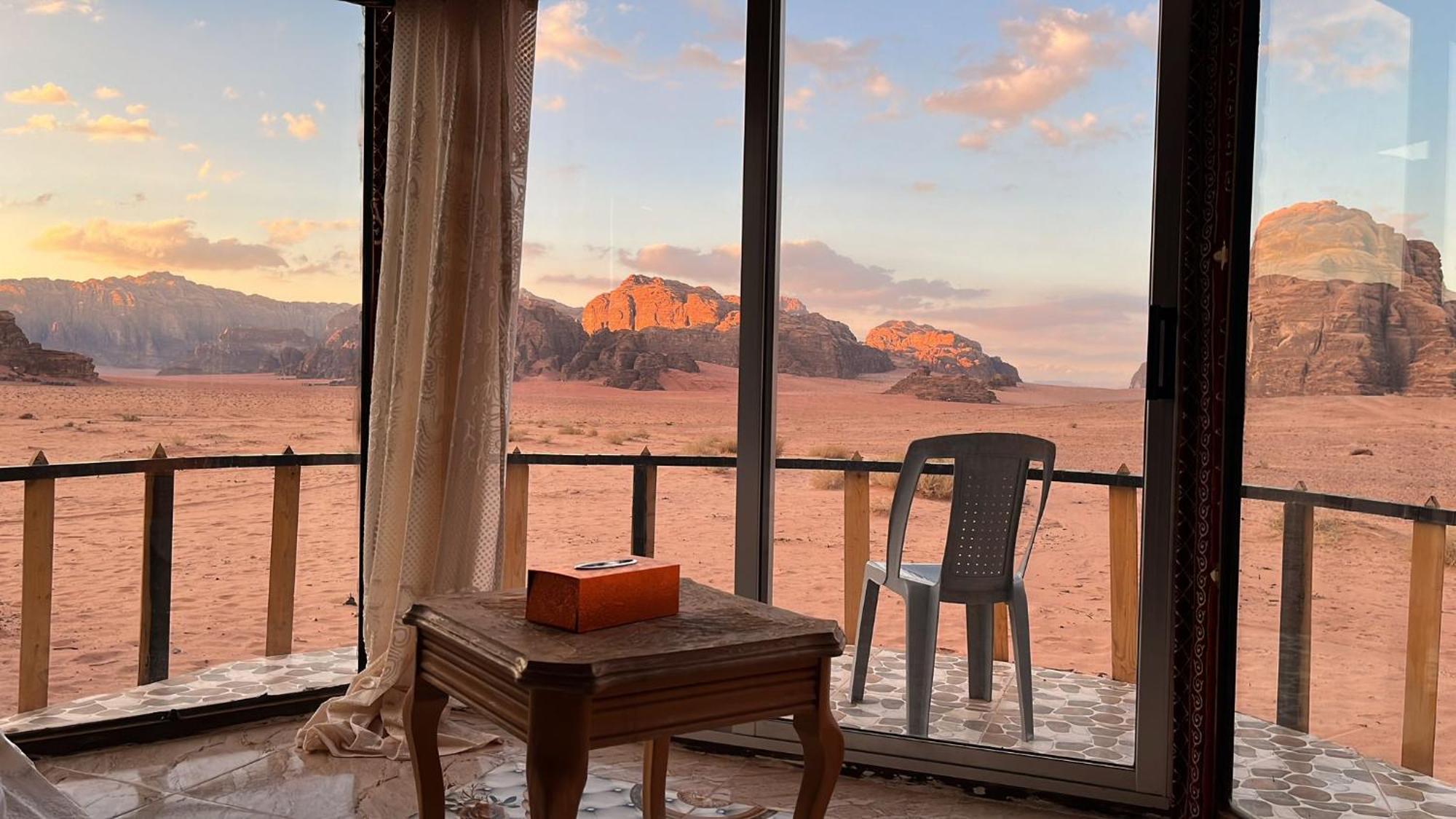 Bed and Breakfast Joy Of Life Wadi Rum Exterior foto